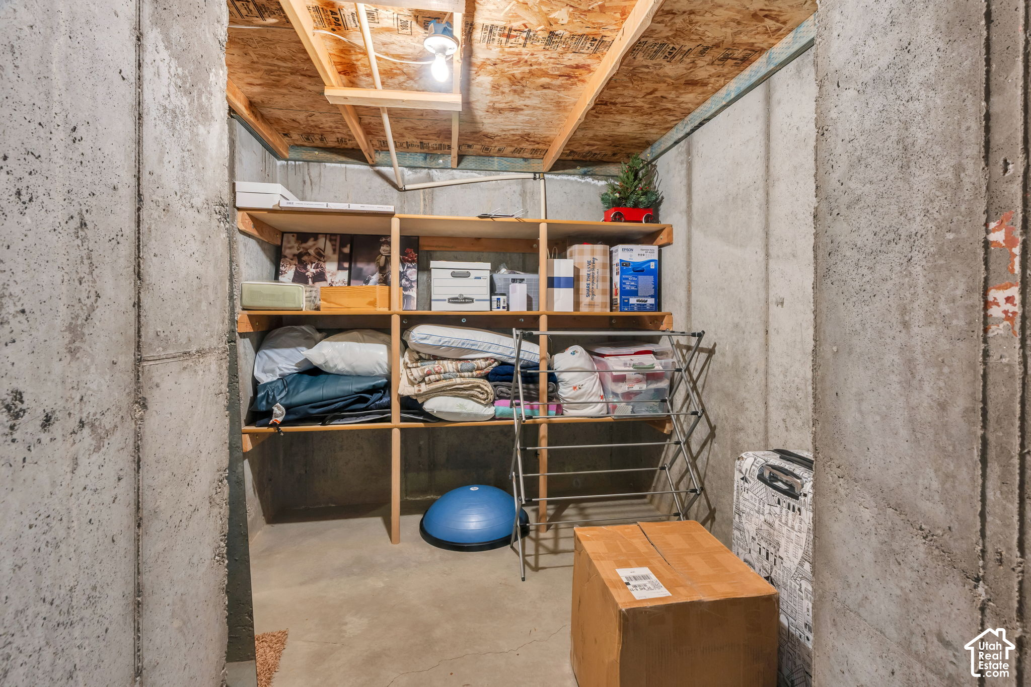 main property photo 50