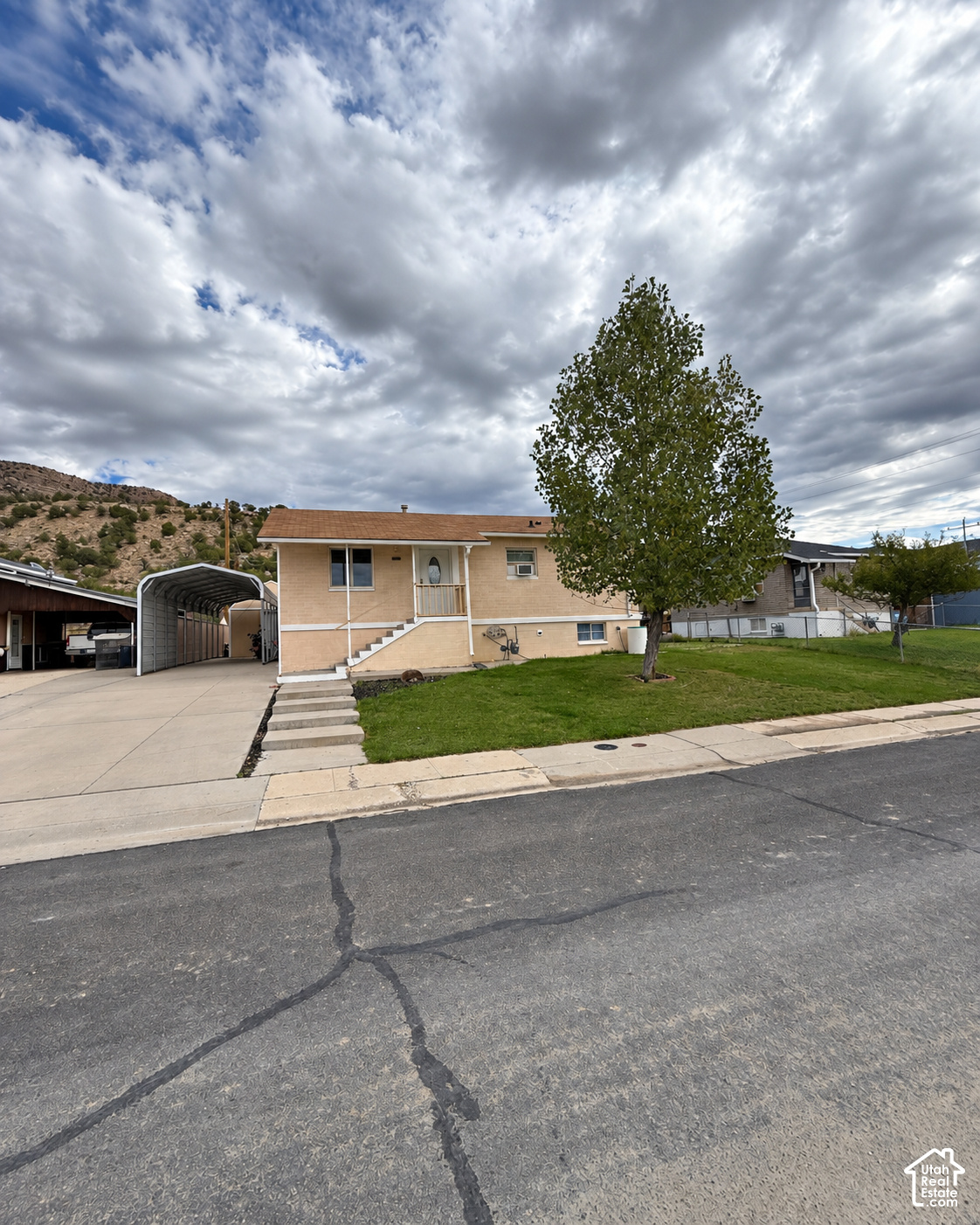 main property photo 11