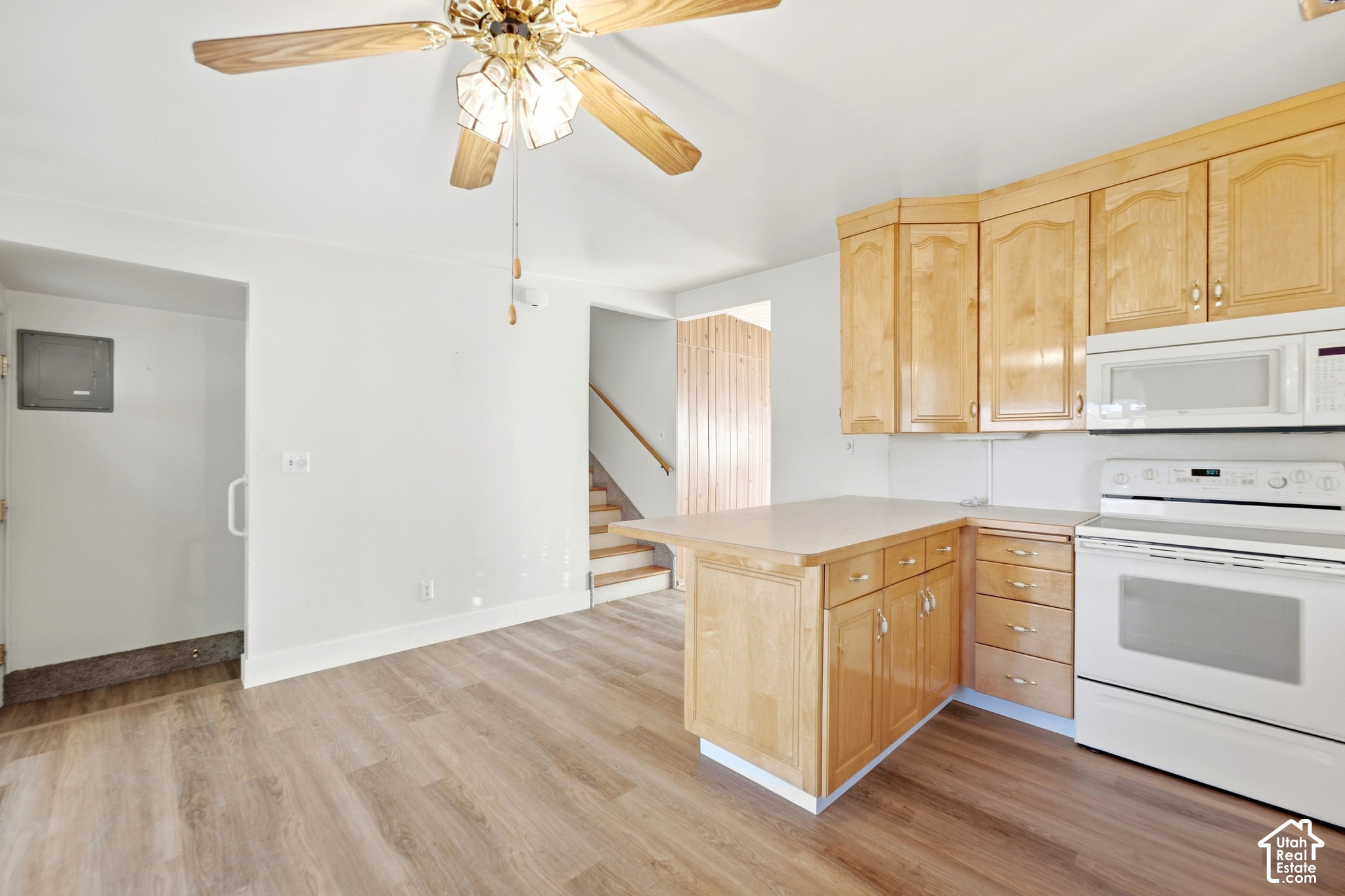 main property photo 7