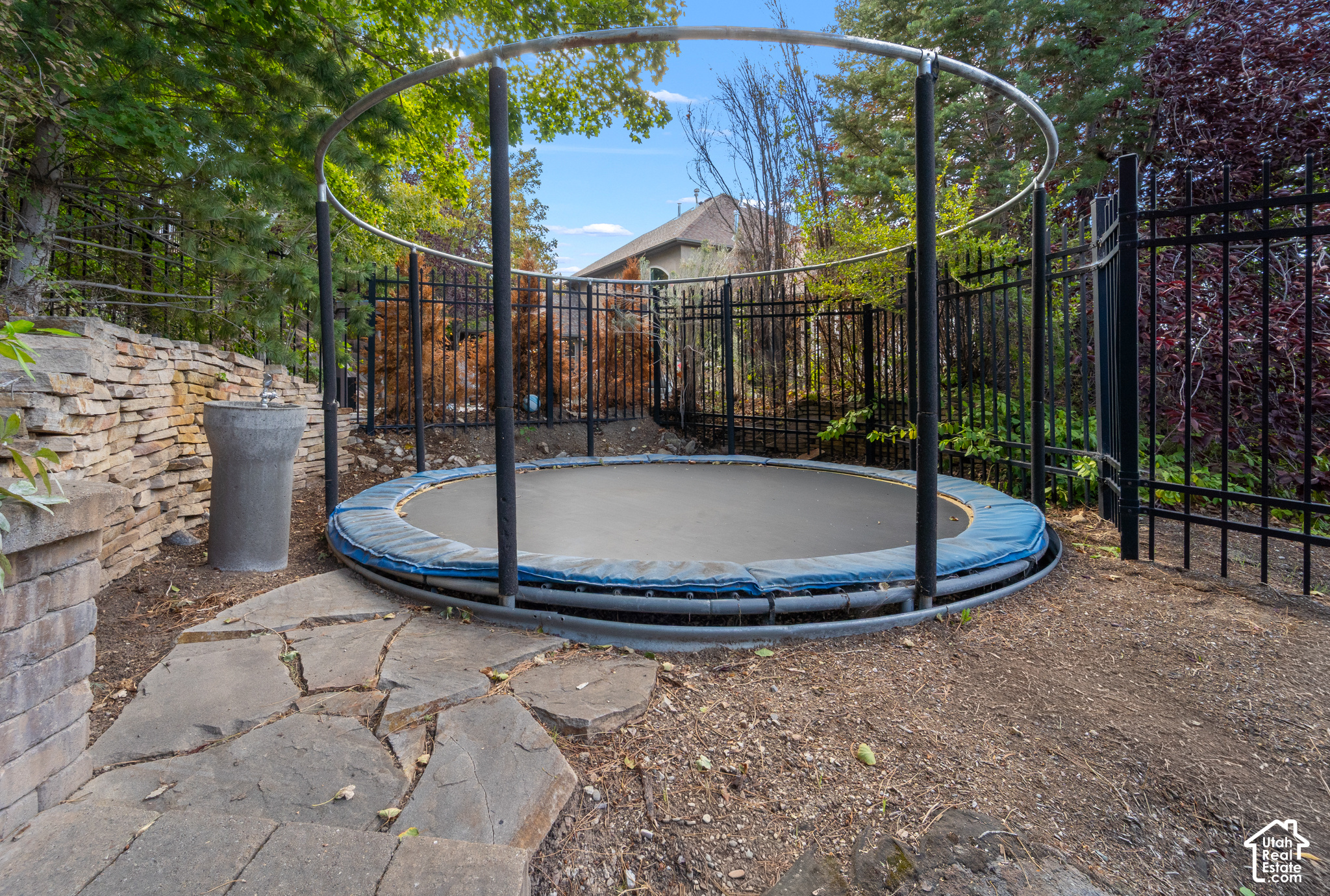 main property photo 81
