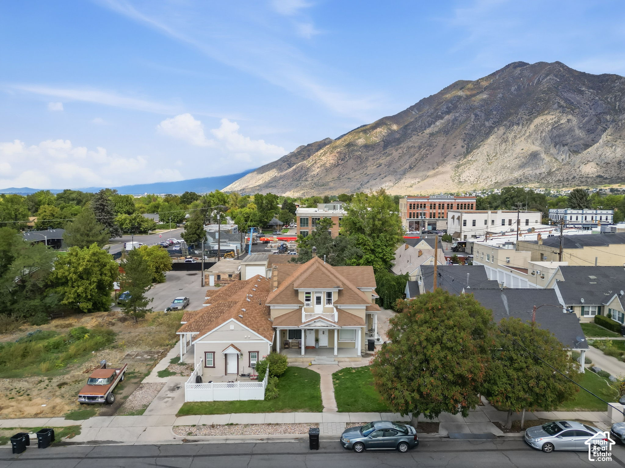 main property photo 4
