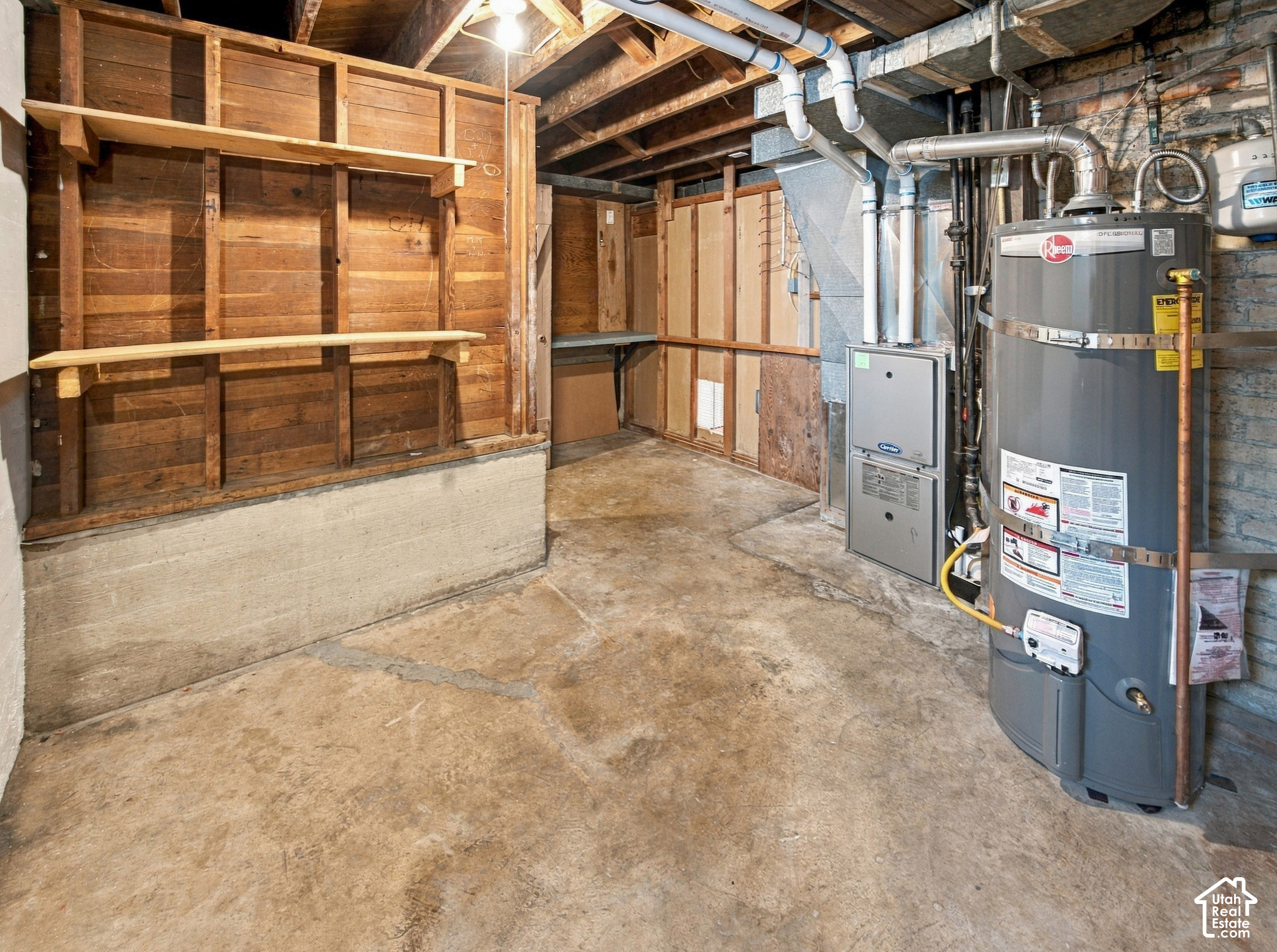 main property photo 23