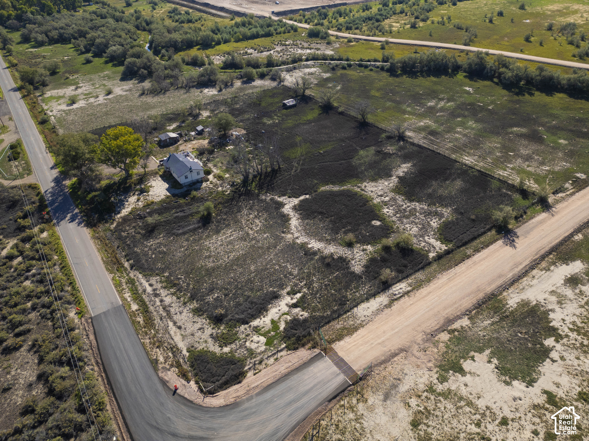 main property photo 19
