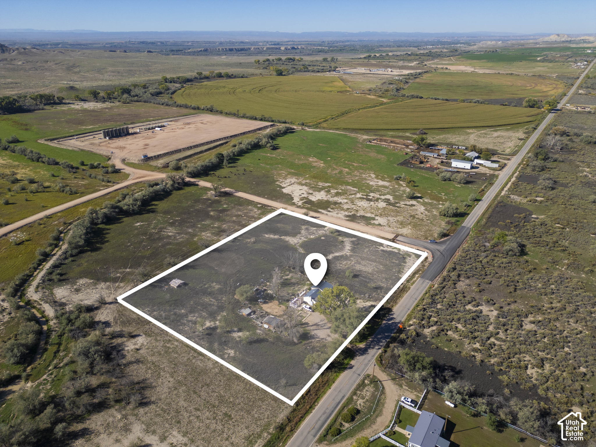 main property photo 20