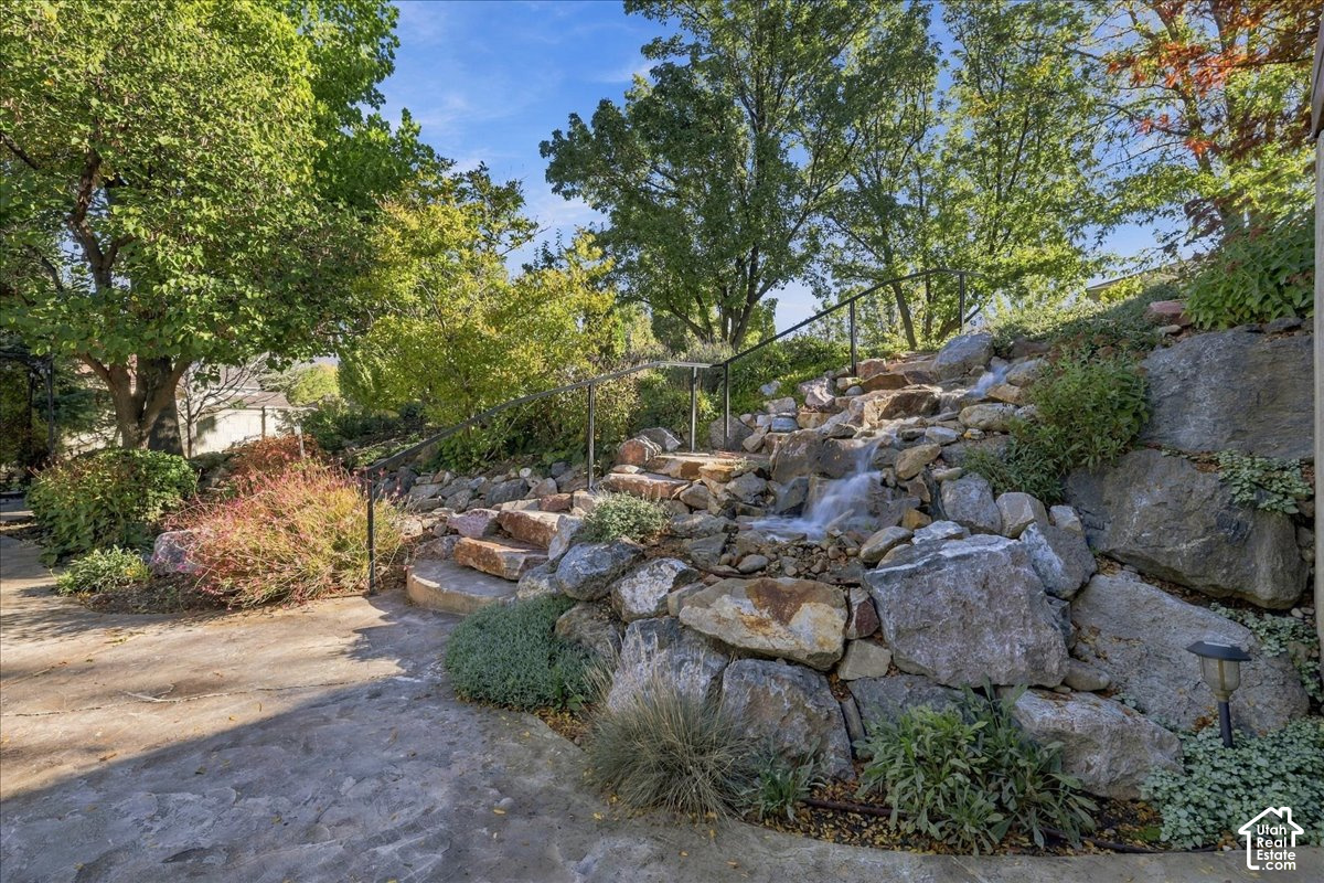 main property photo 49