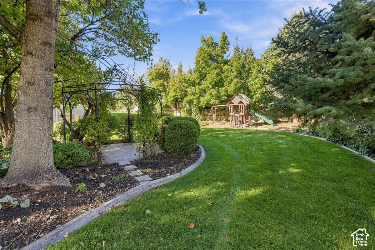 main property photo 61