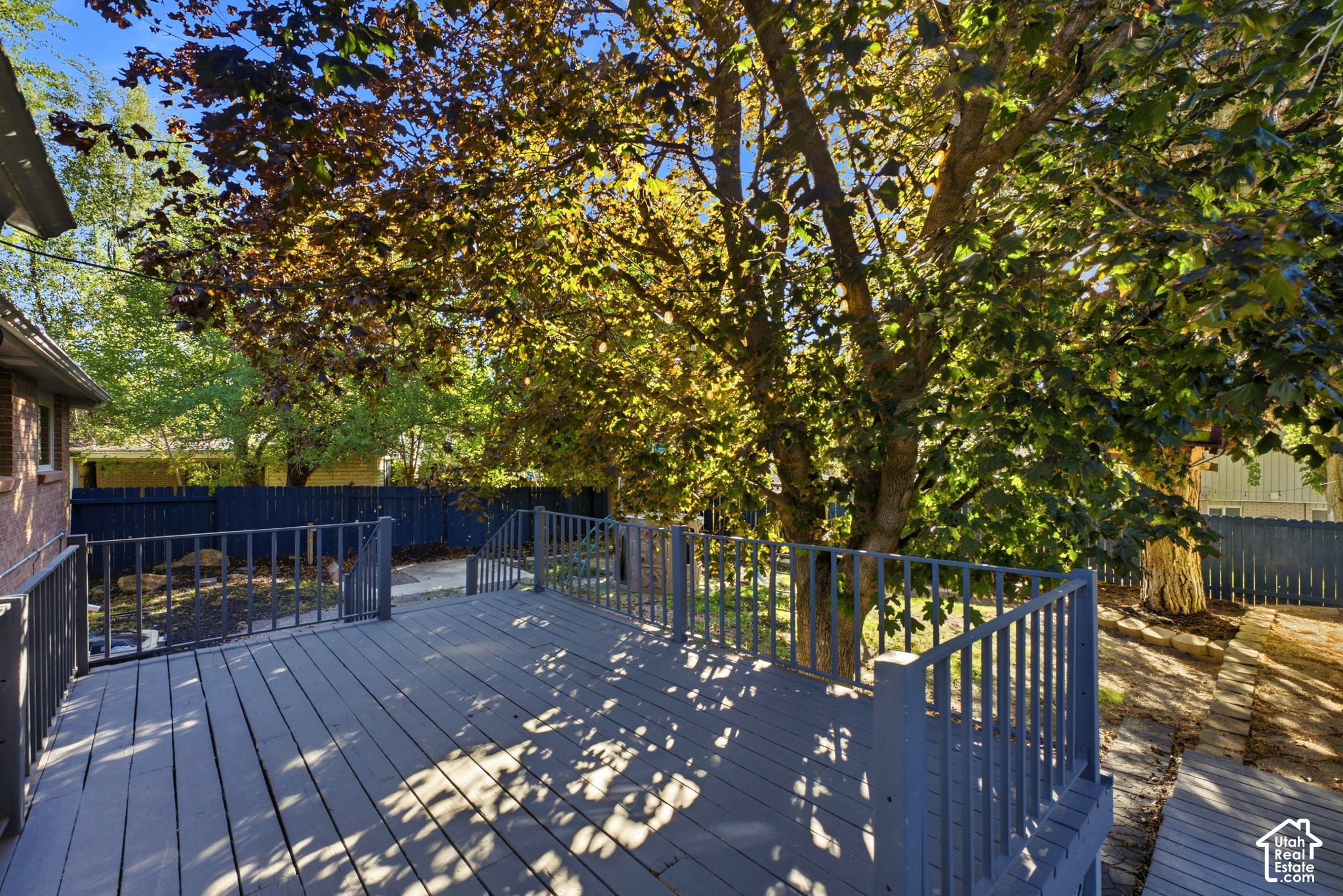 main property photo 25