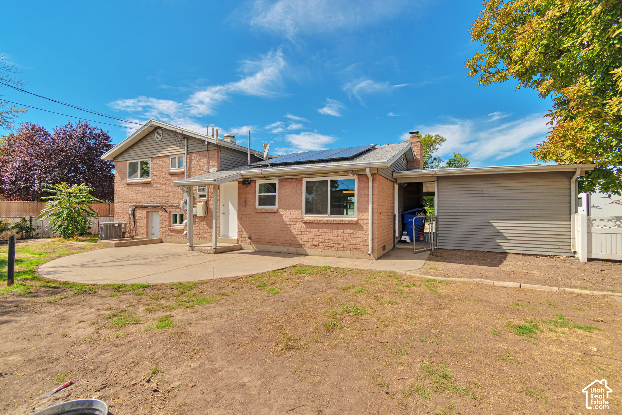 main property photo 23