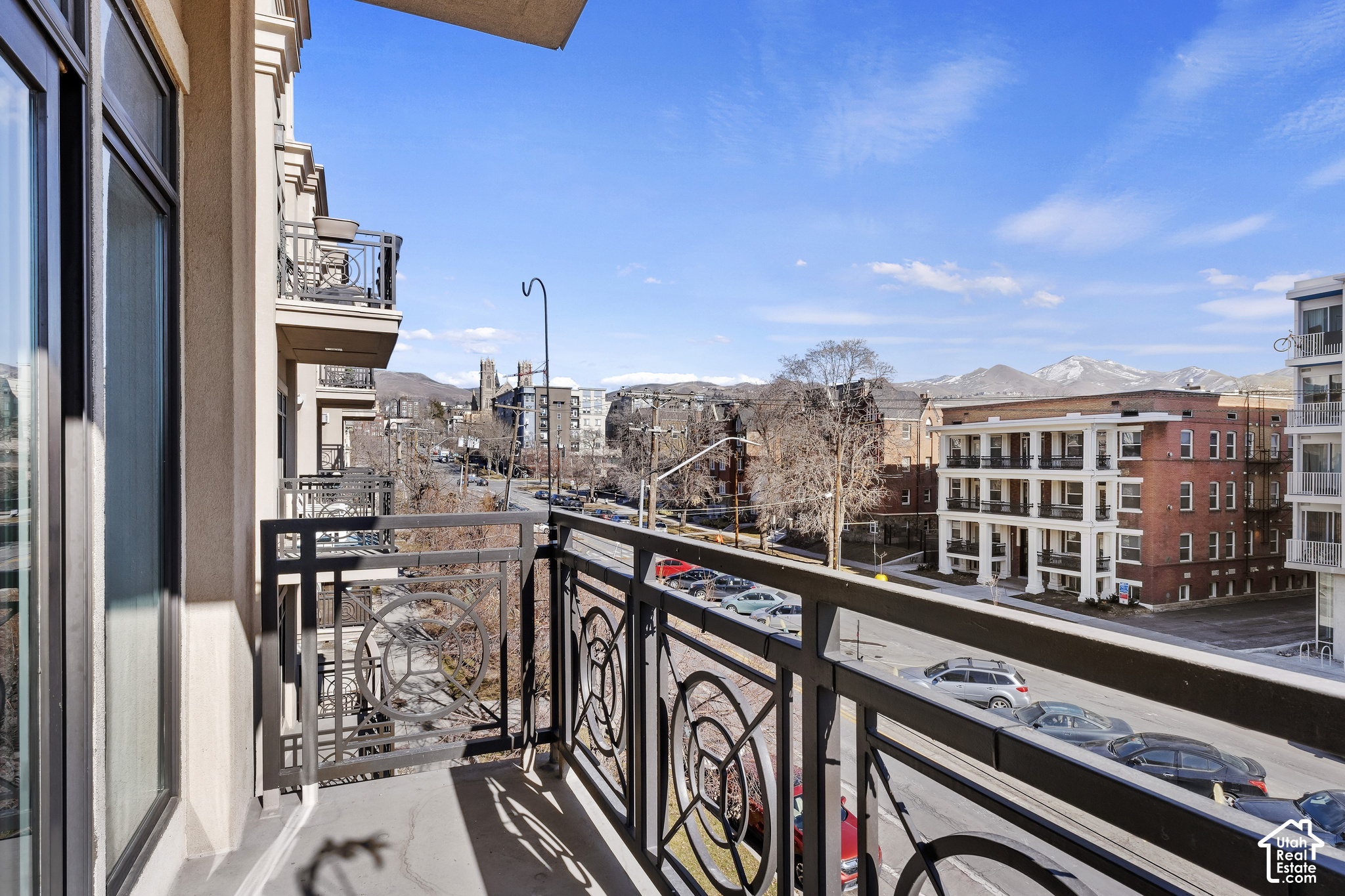 main property photo 9