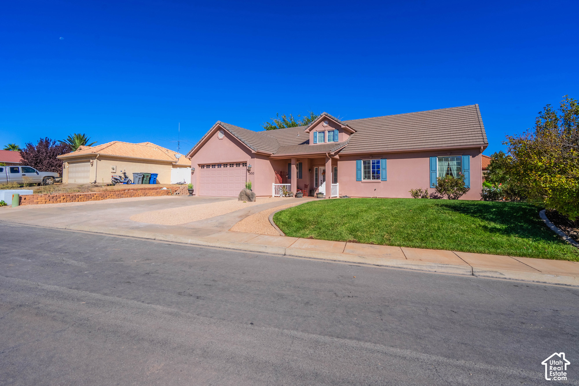 main property photo 19