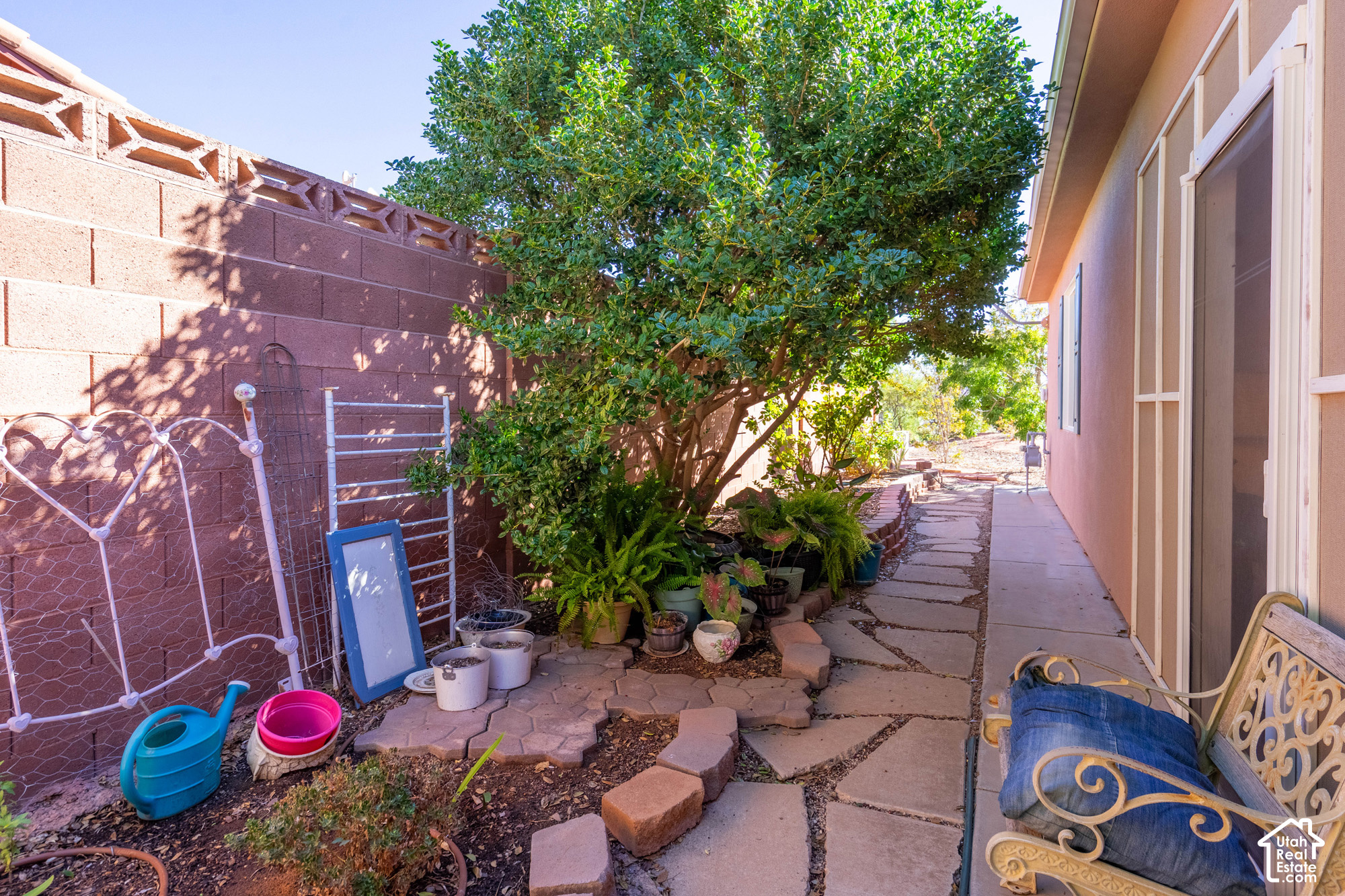 main property photo 99