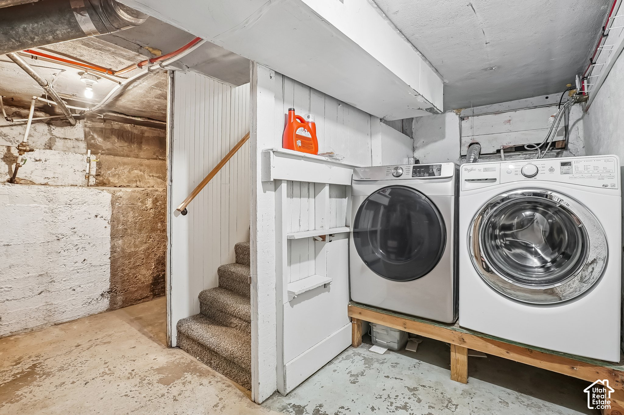 main property photo 32