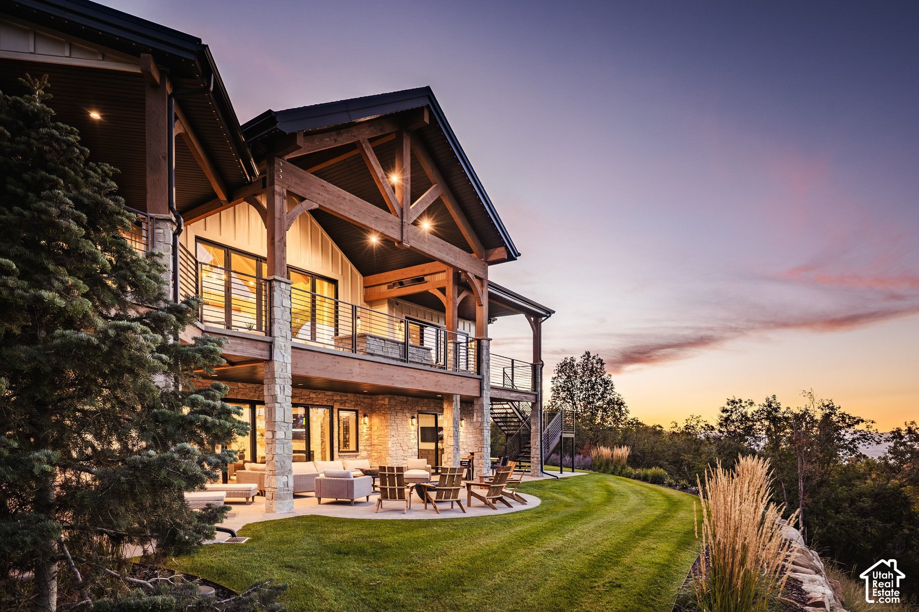 main property photo 11