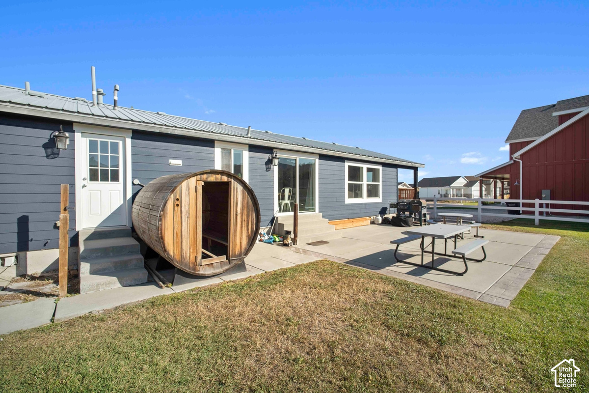 main property photo 27