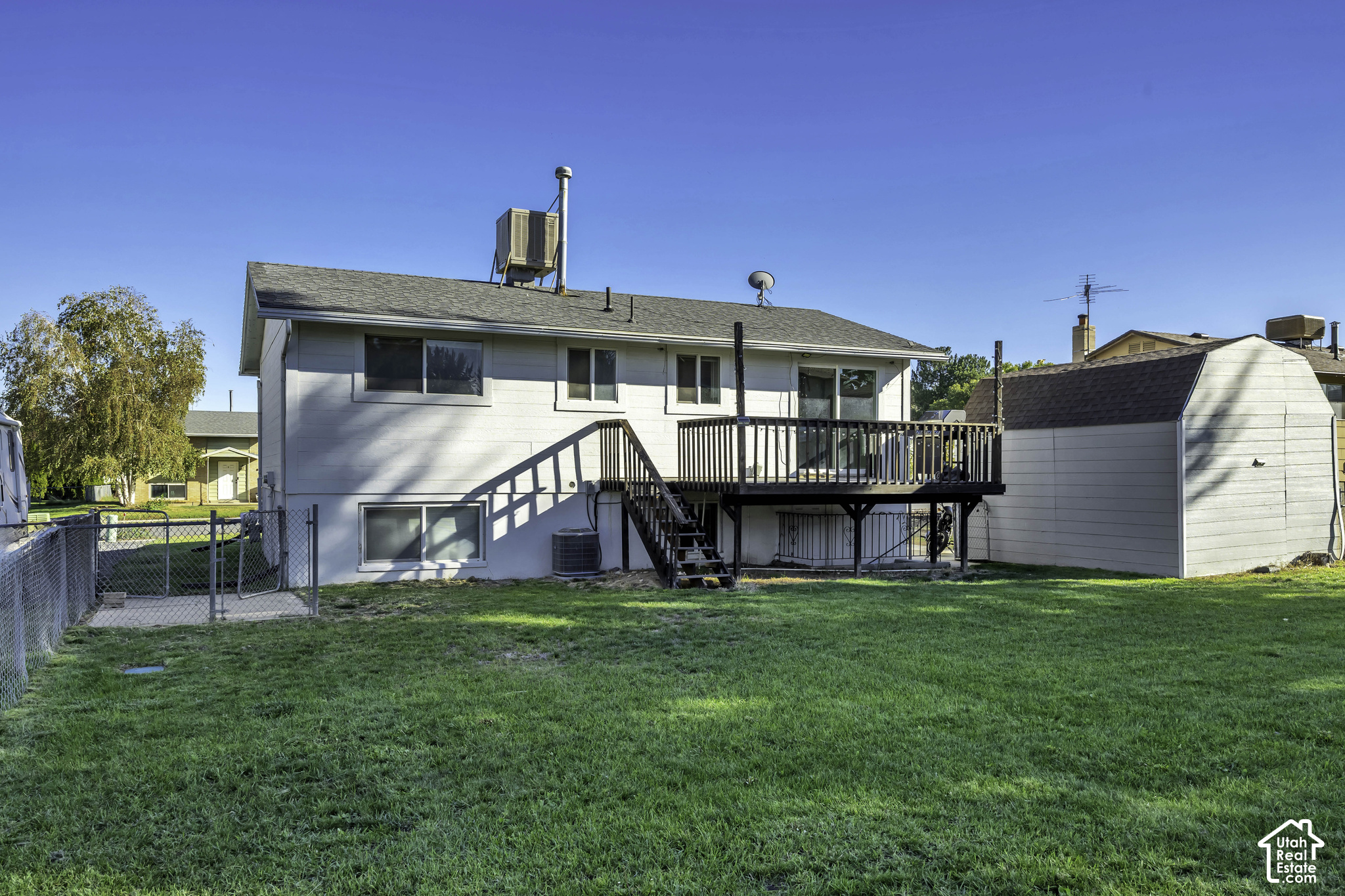 main property photo 24