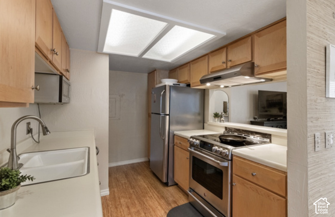 main property photo 5