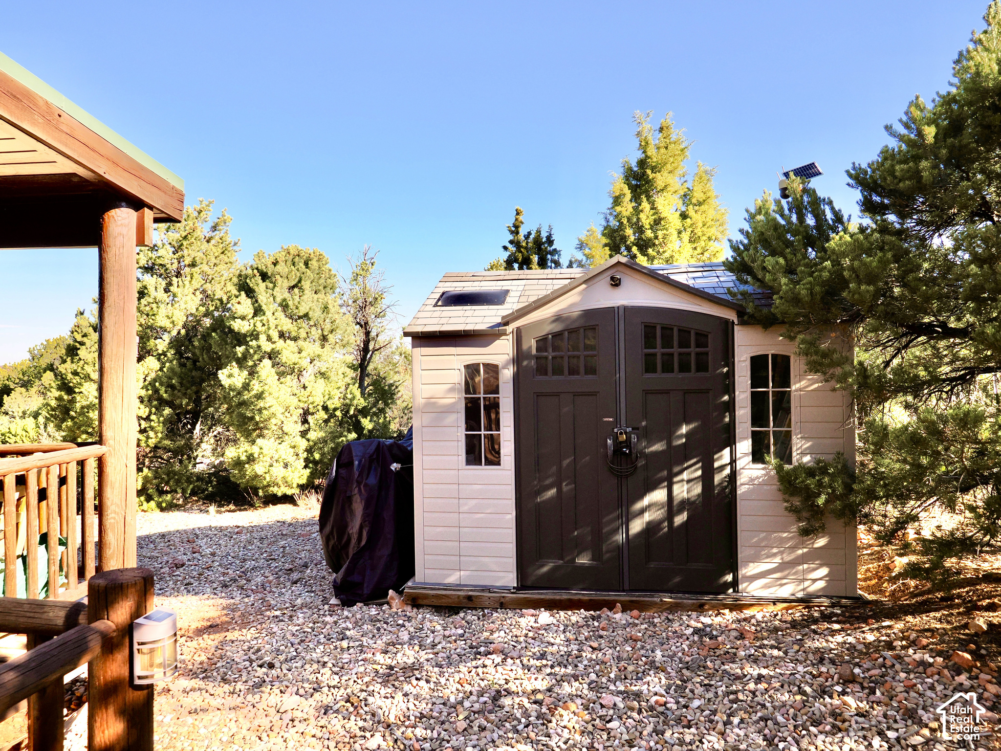 main property photo 38