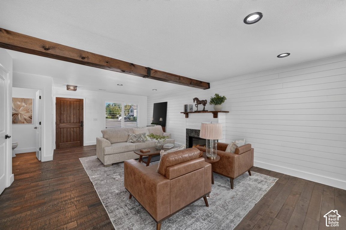 main property photo 5