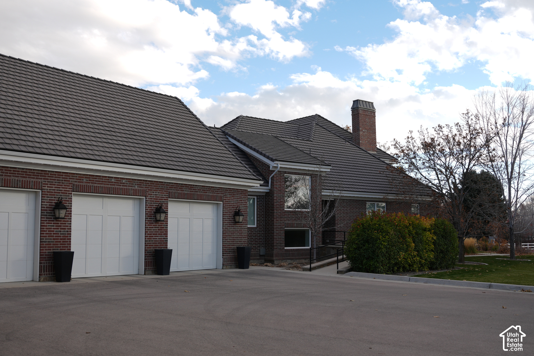 main property photo 58