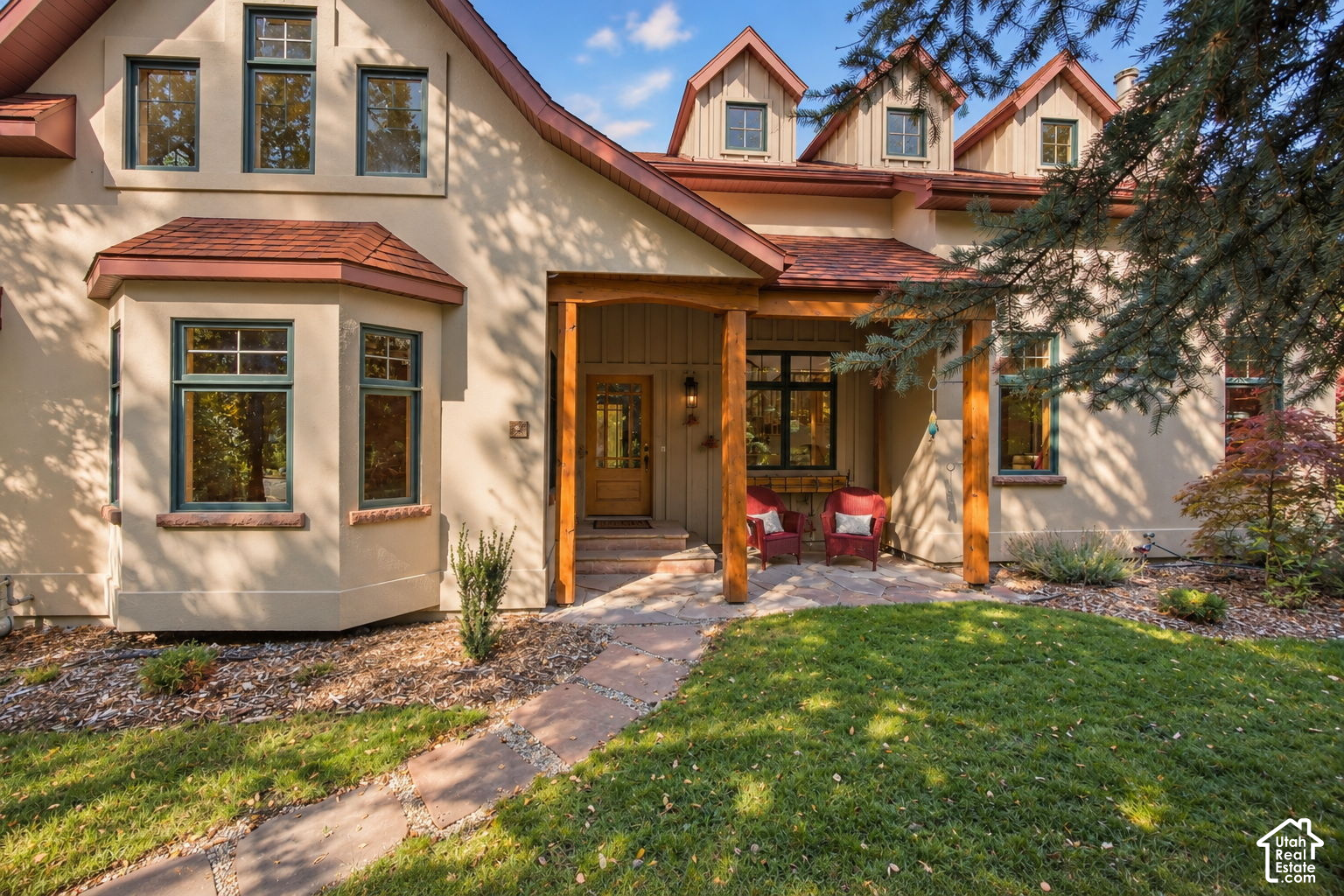 main property photo 5