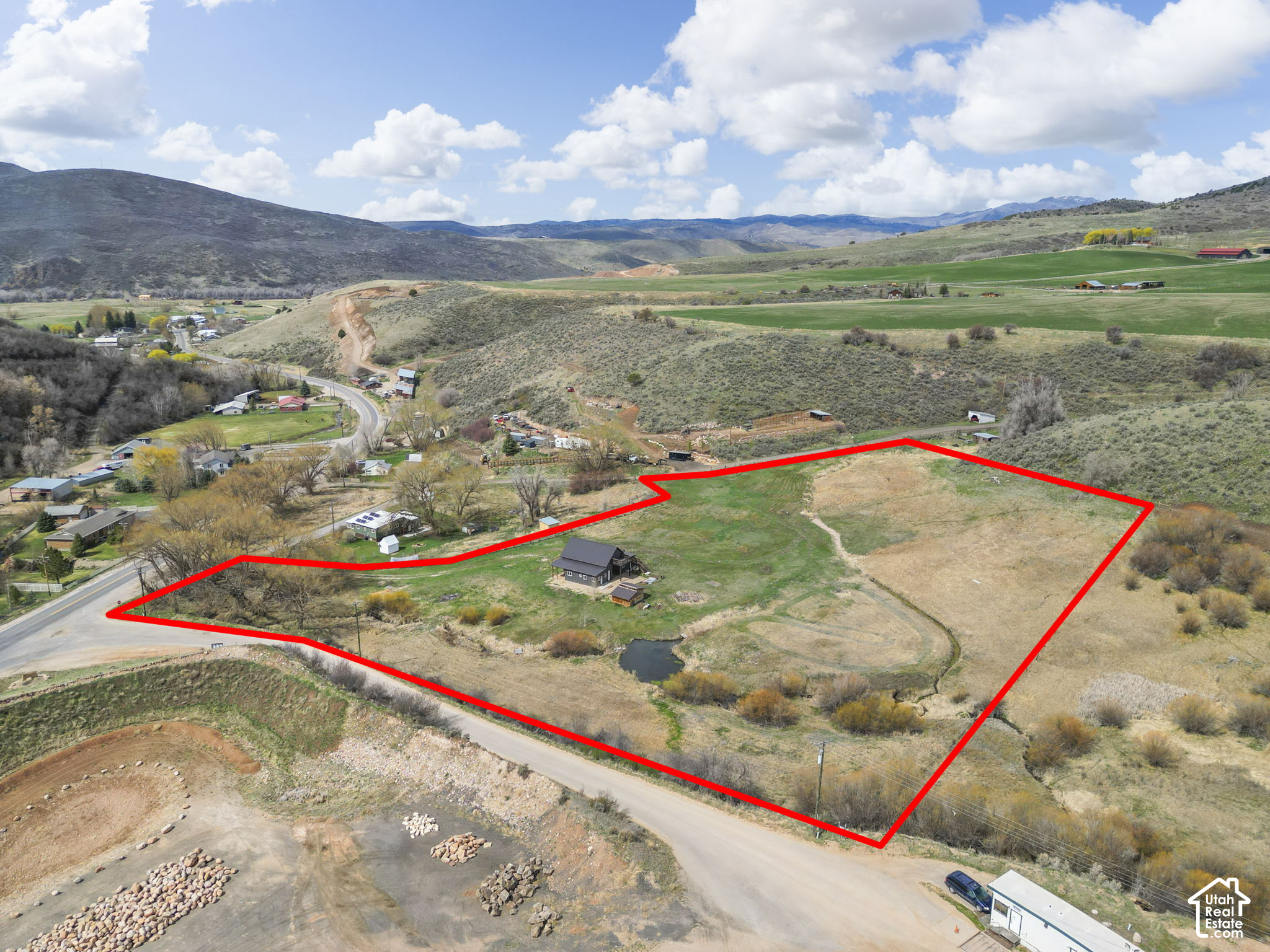 main property photo 32