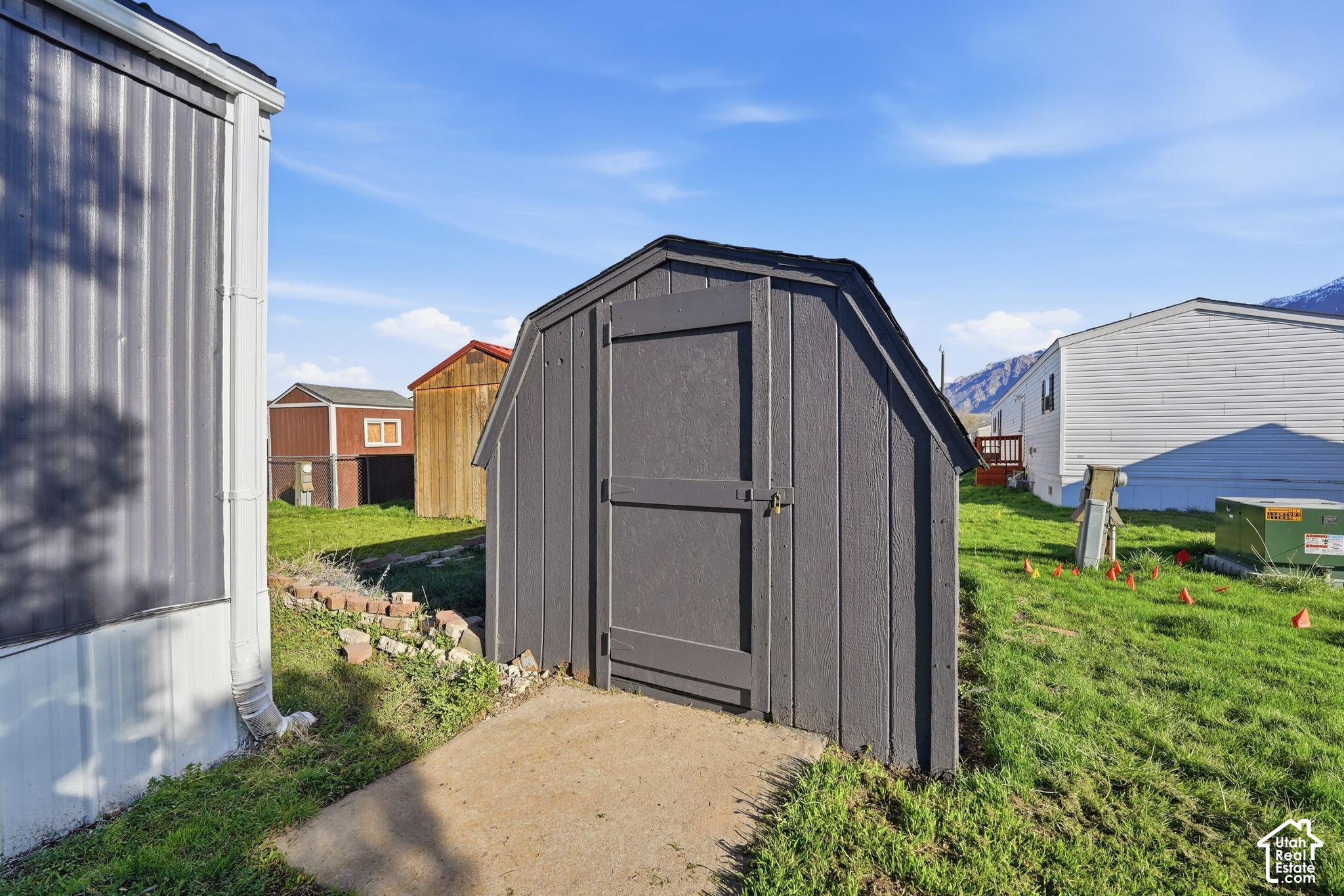main property photo 20