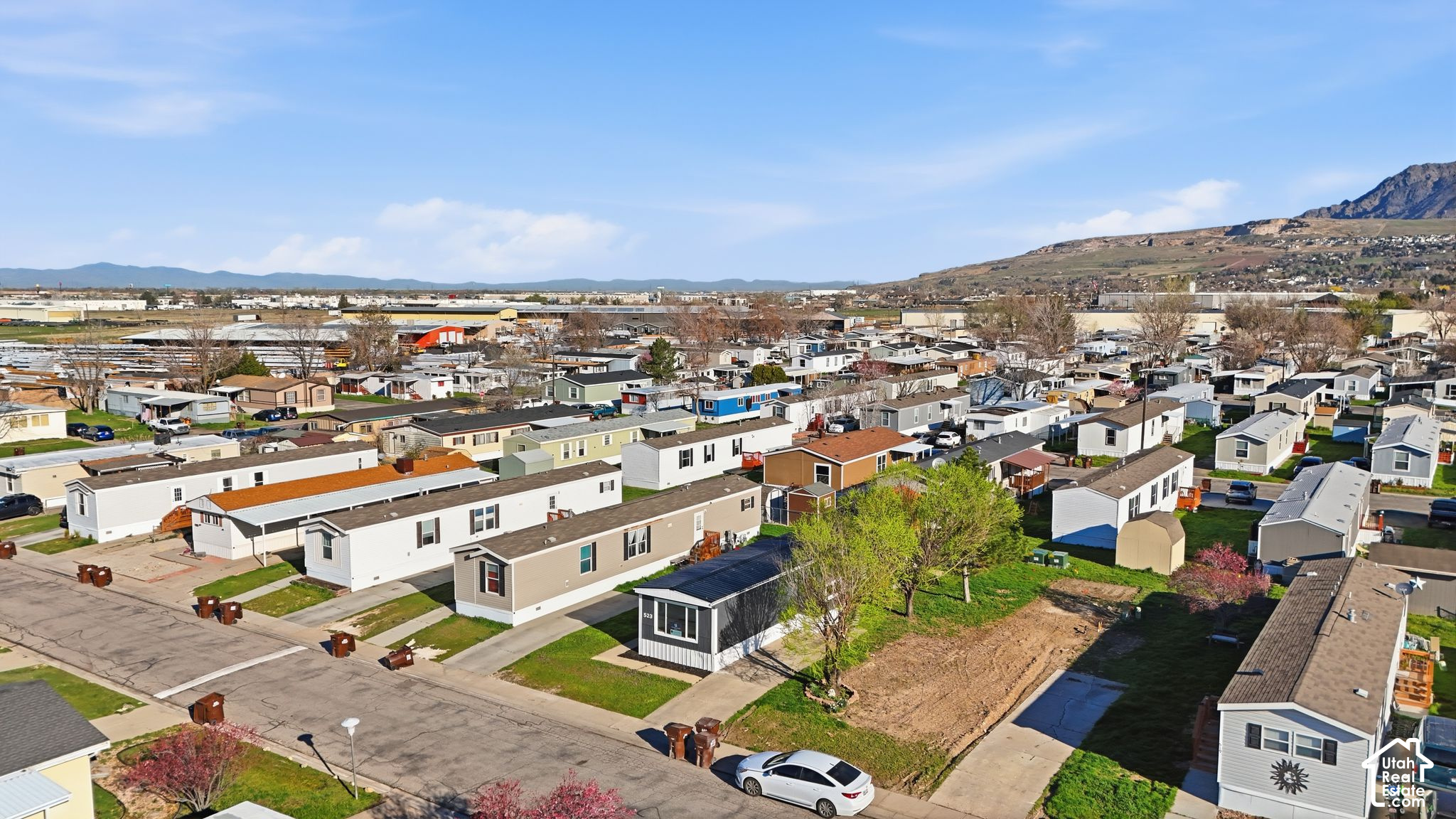 main property photo 28