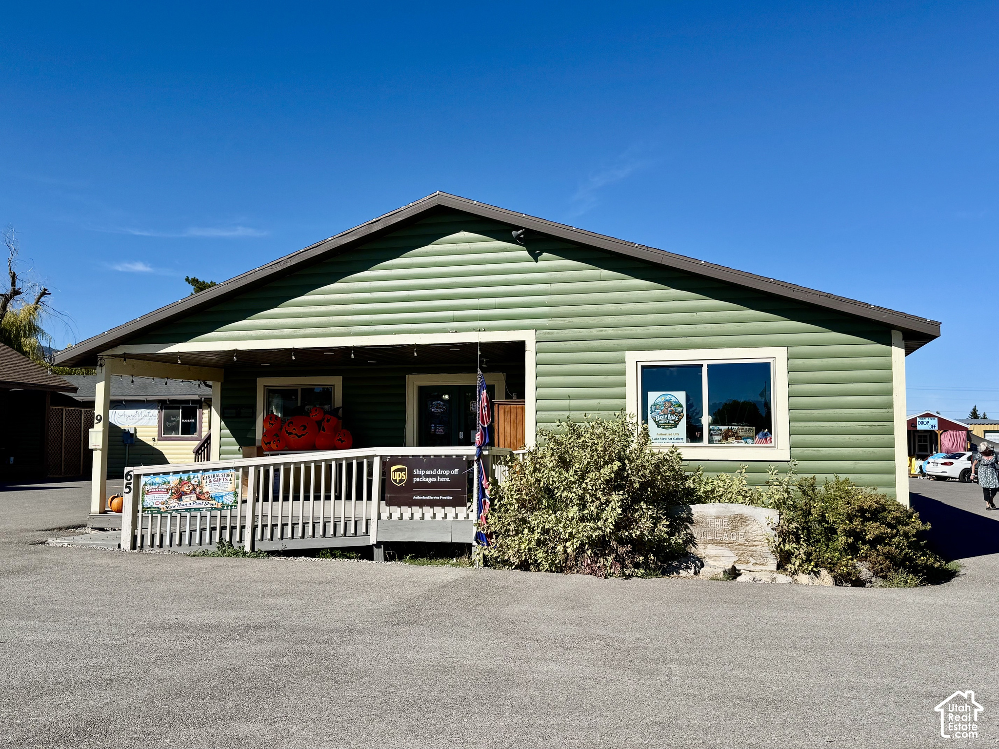 main property photo 5
