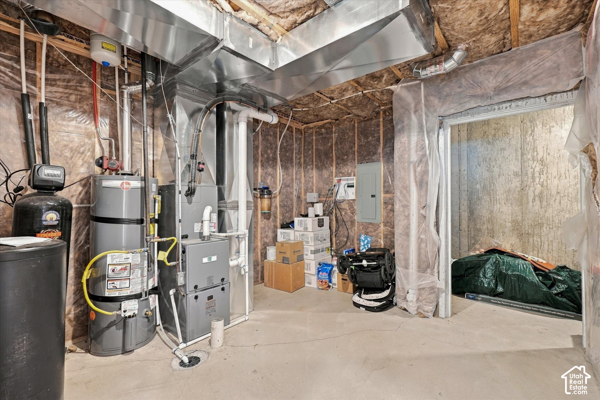 main property photo 43