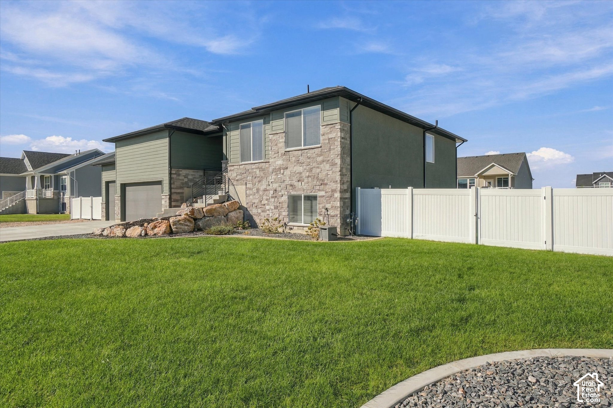 main property photo 49