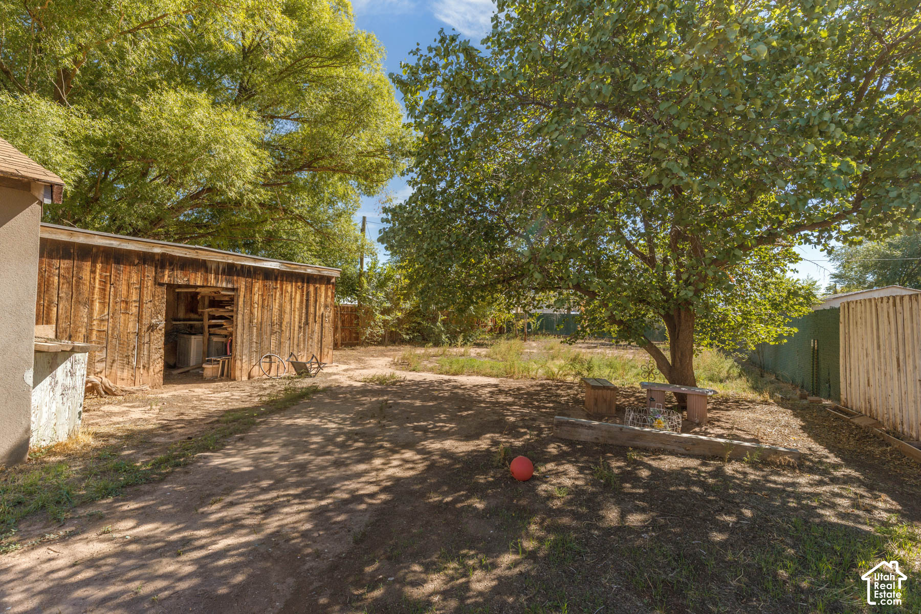 main property photo 19