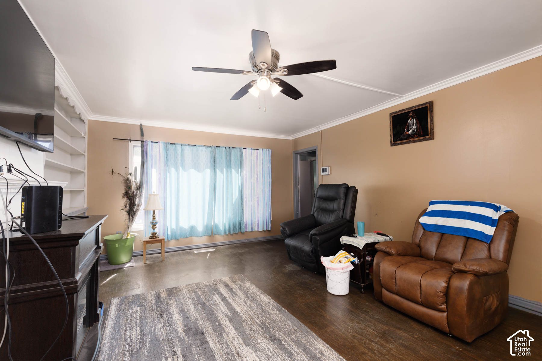 main property photo 6