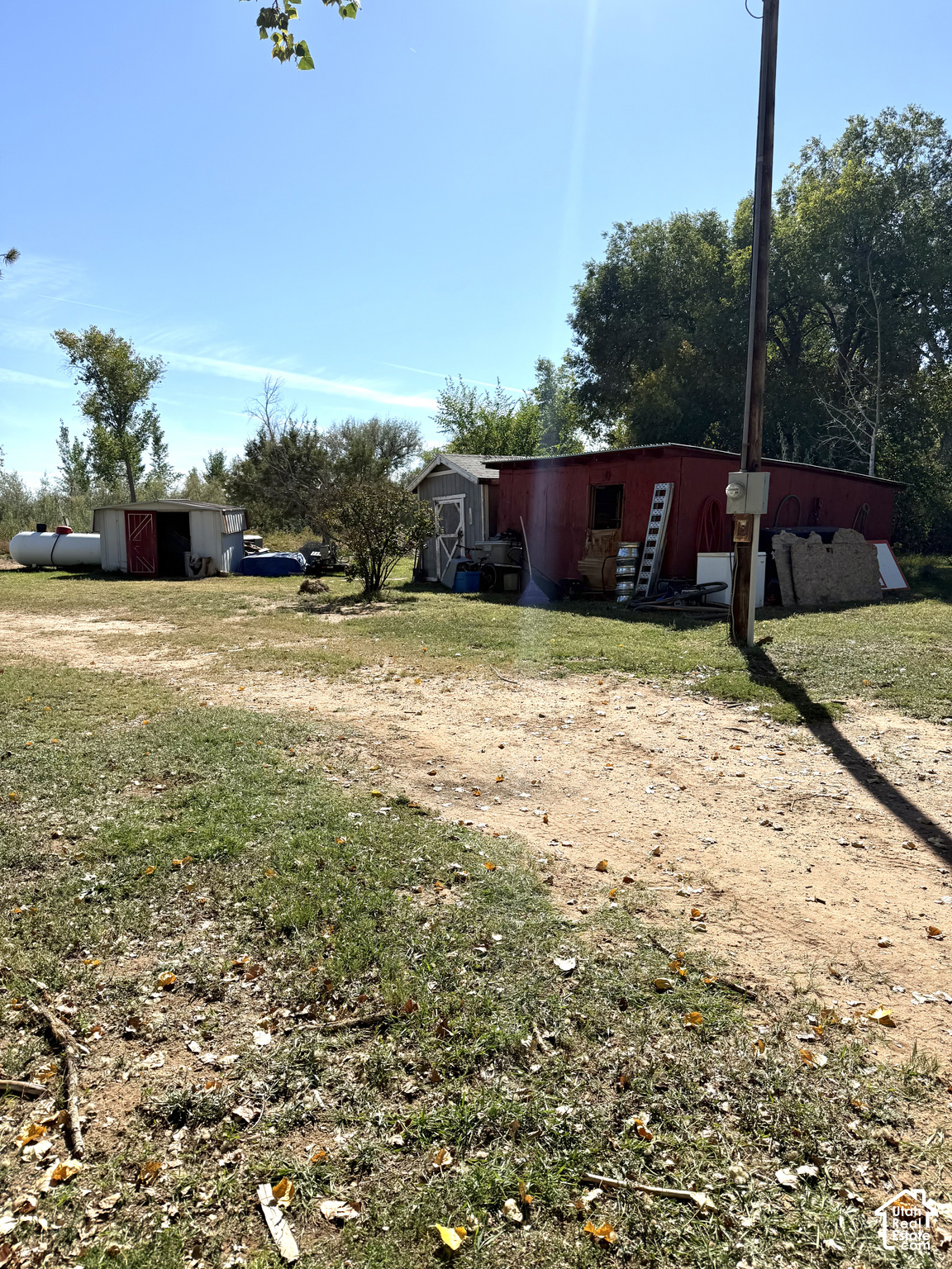 main property photo 19