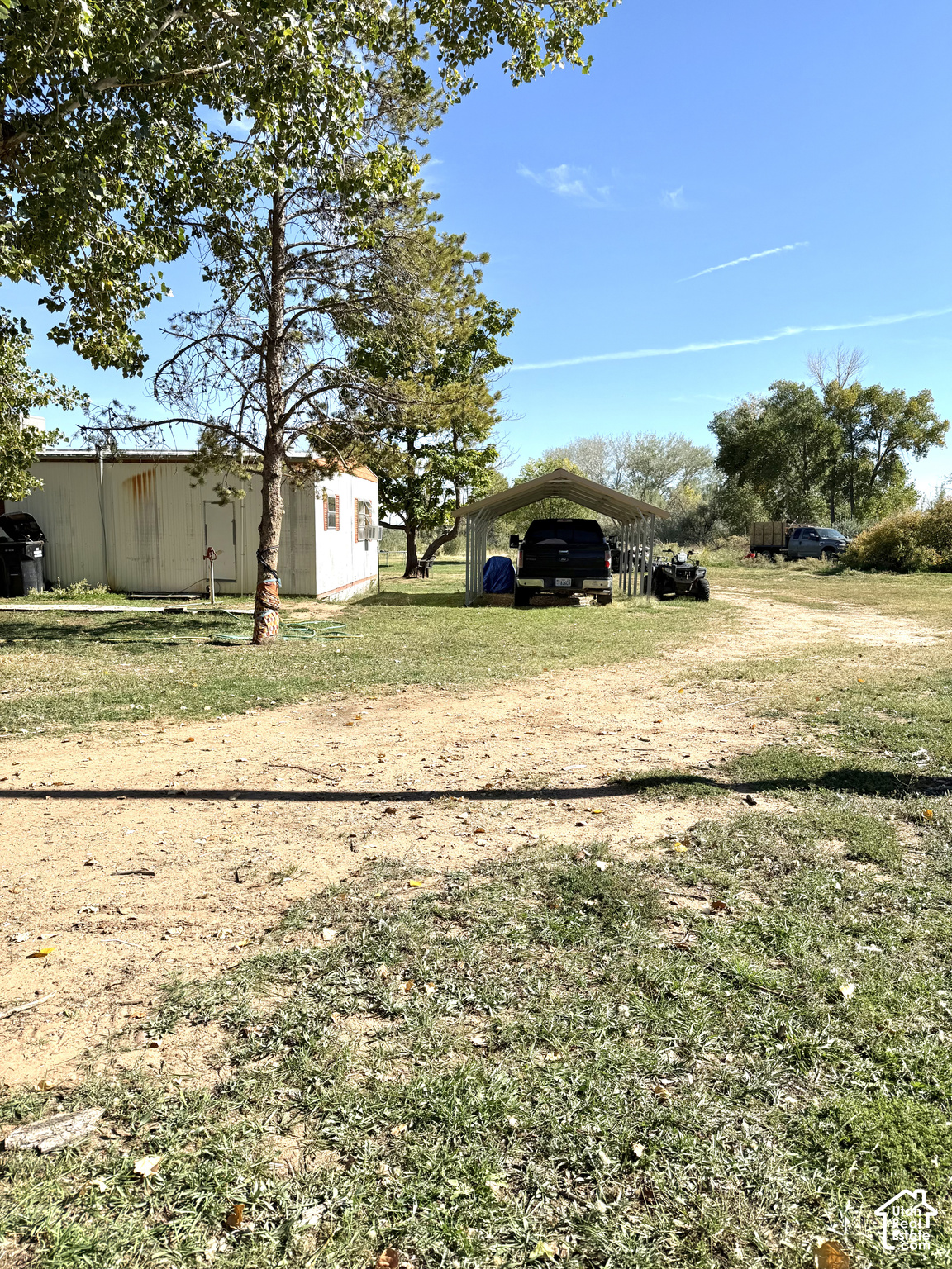 main property photo 20