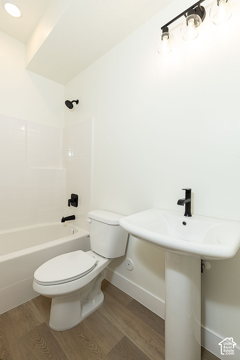 main property photo 8