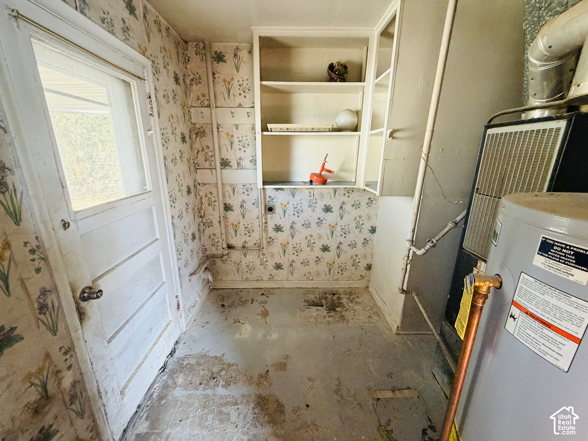main property photo 11