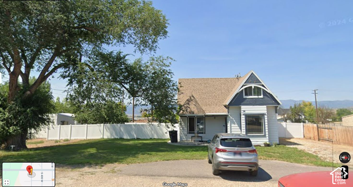 main property photo 9