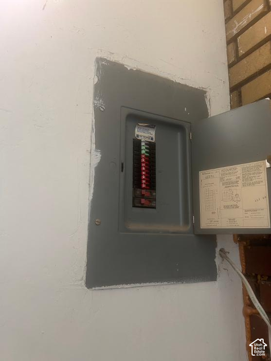 main property photo 6