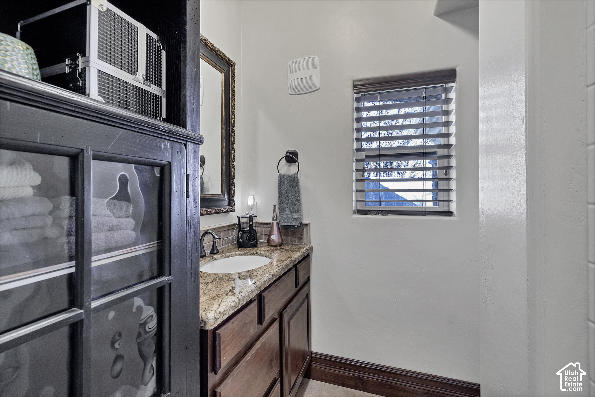 main property photo 64