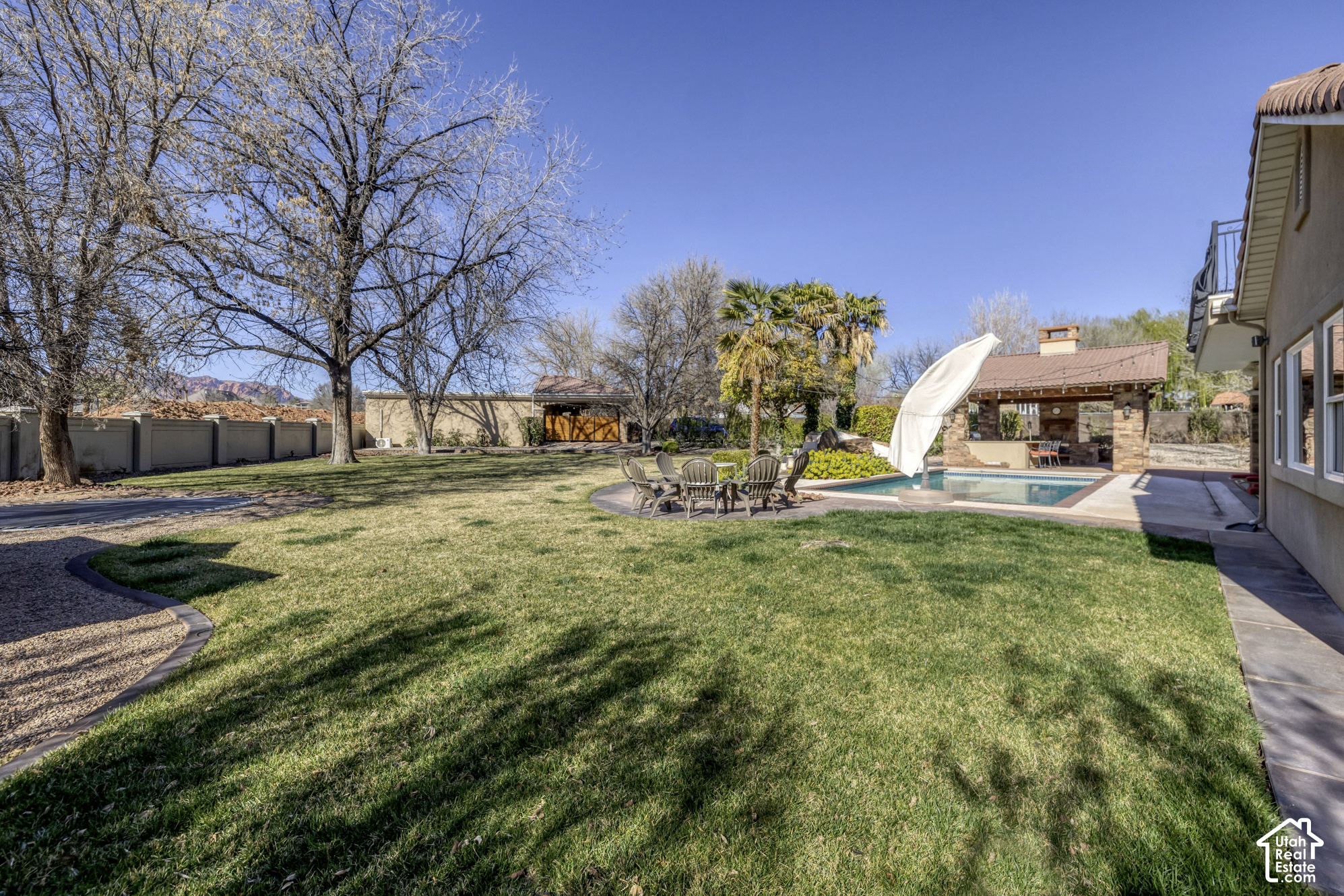 main property photo 75