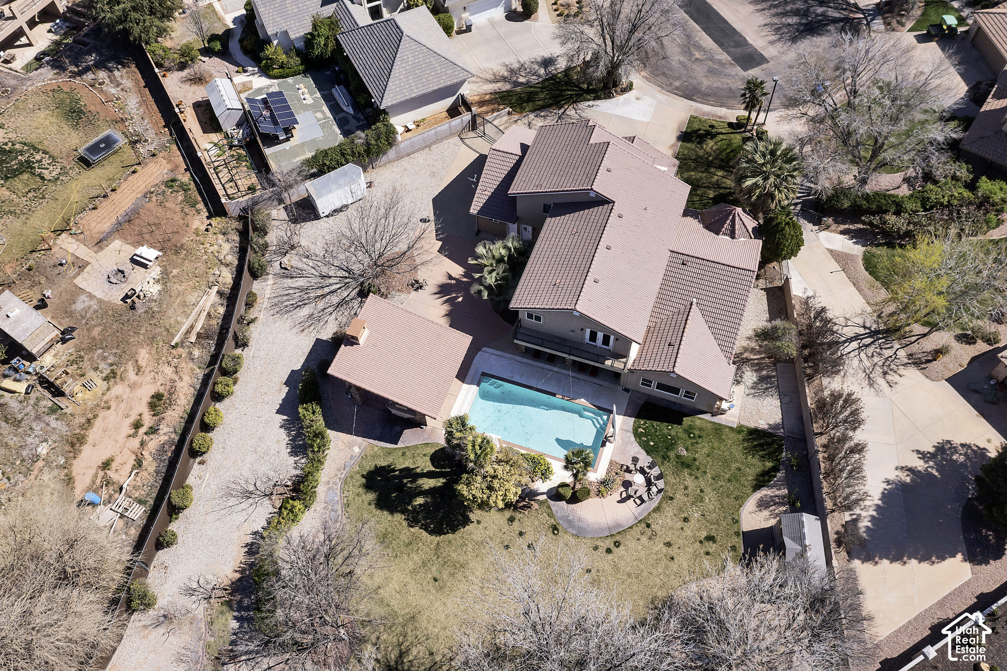 main property photo 89