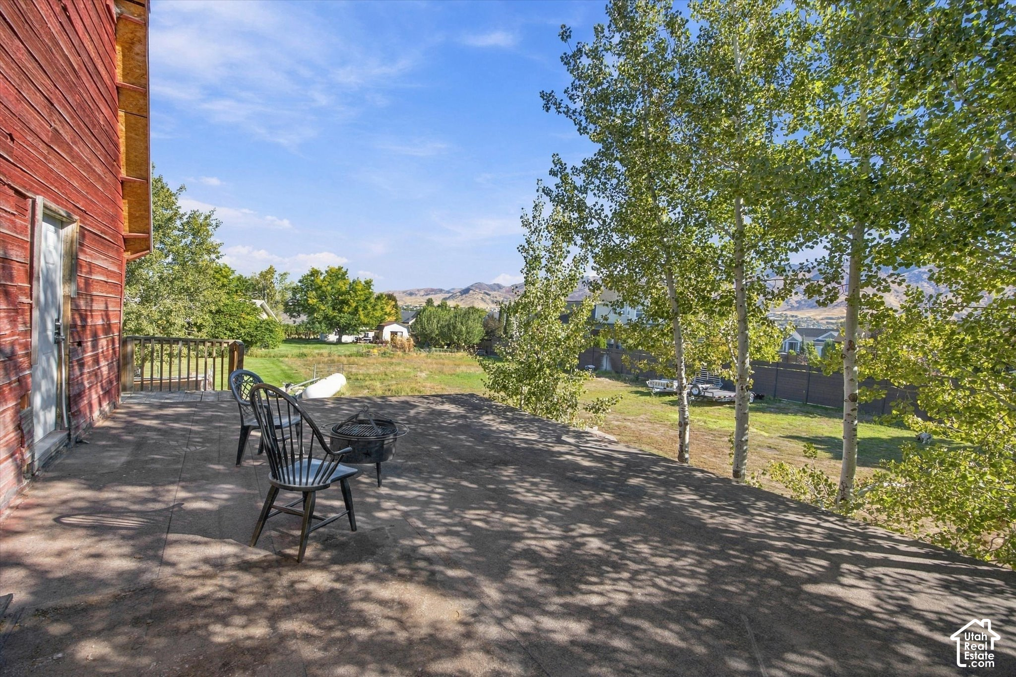 main property photo 13