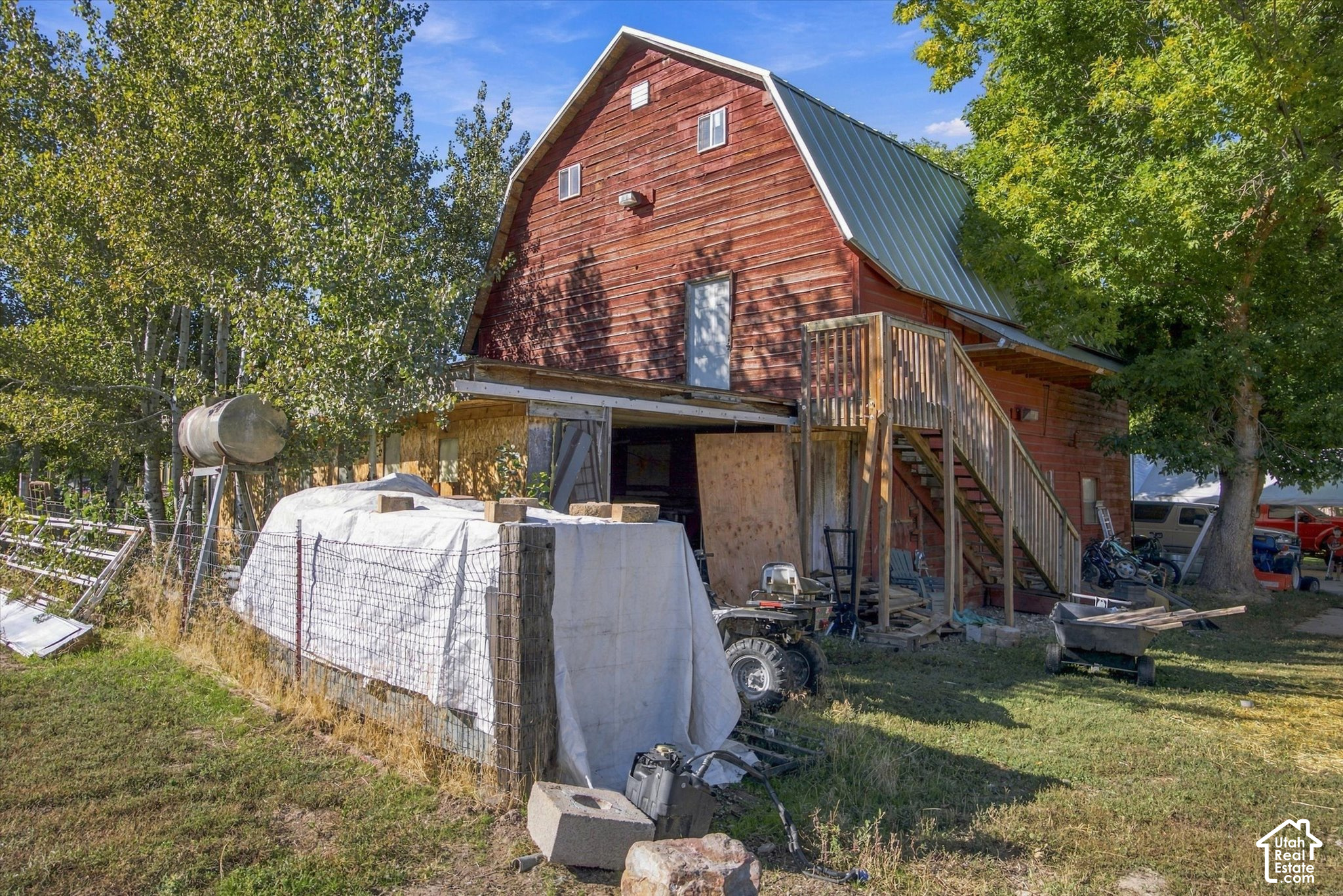main property photo 22