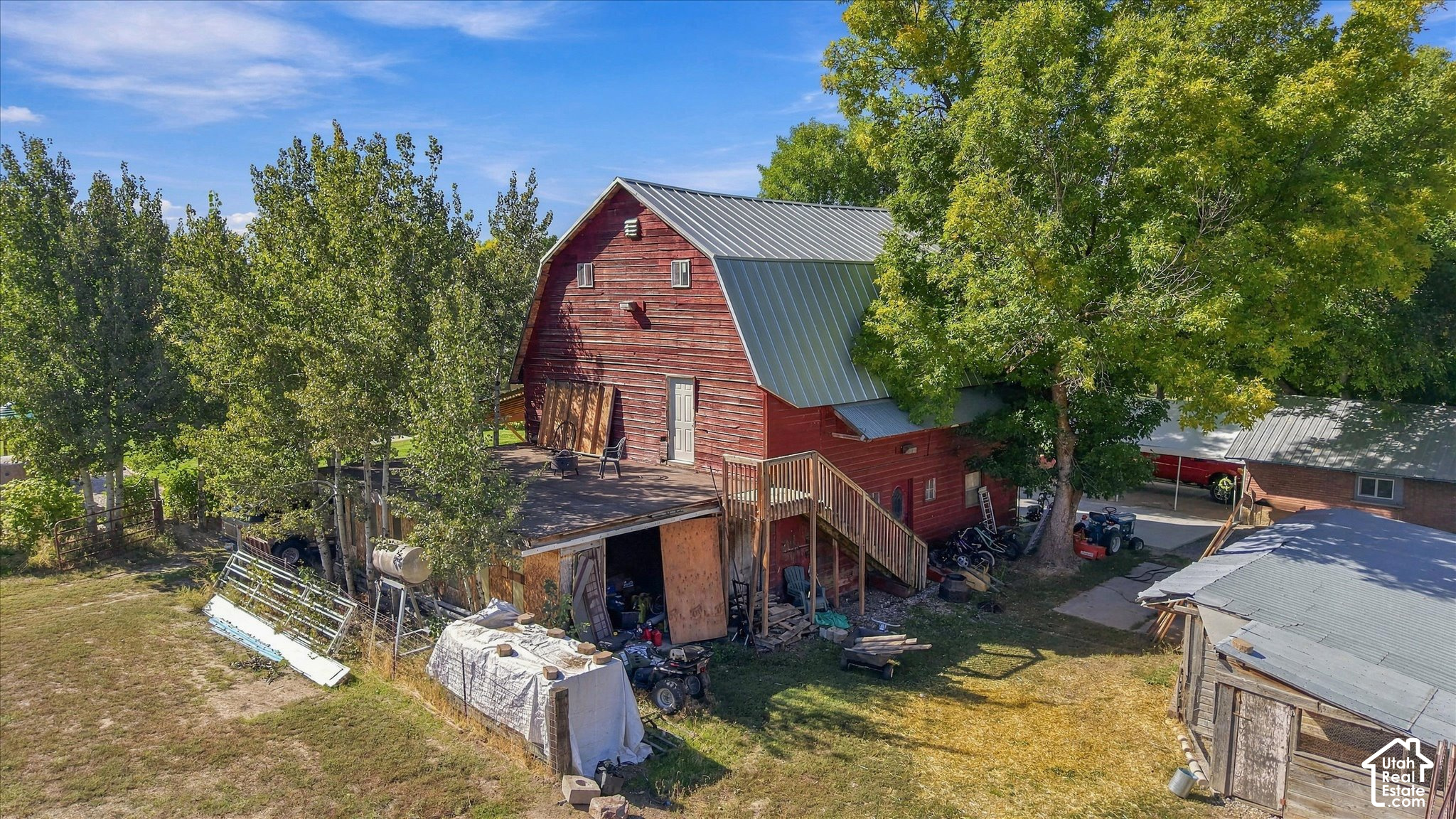 main property photo 25