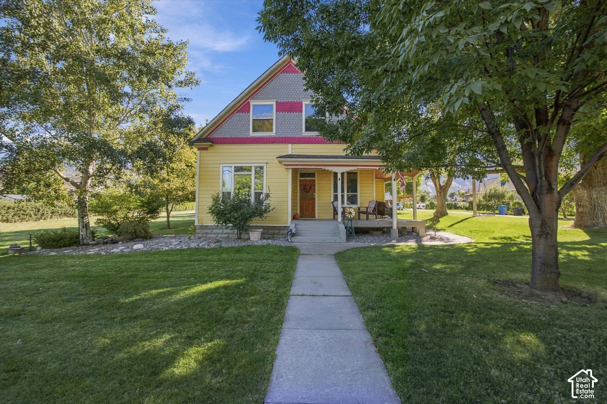 main property photo 6