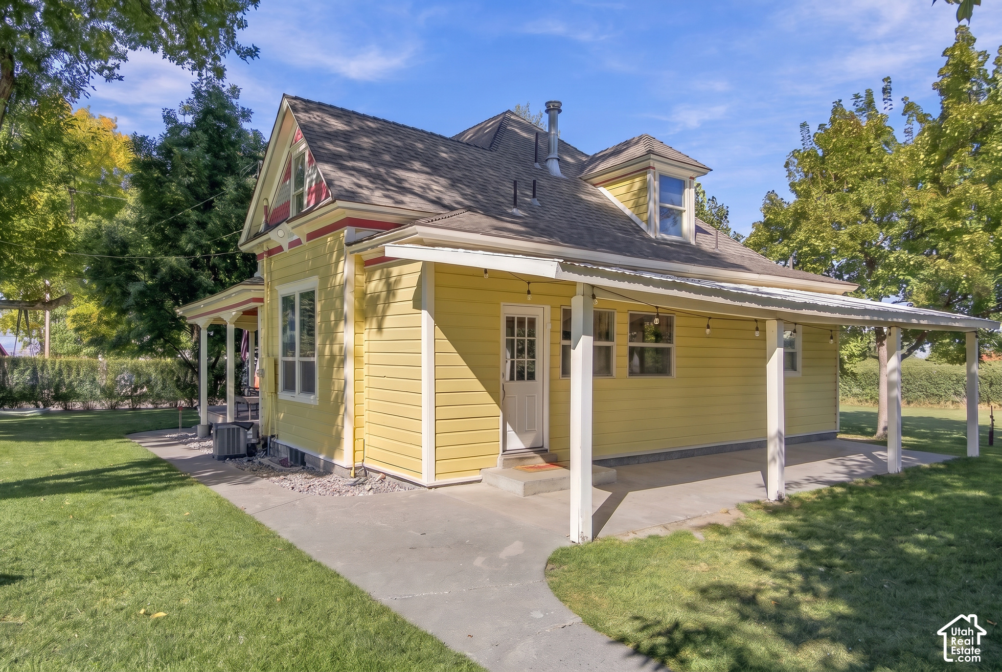 main property photo 8