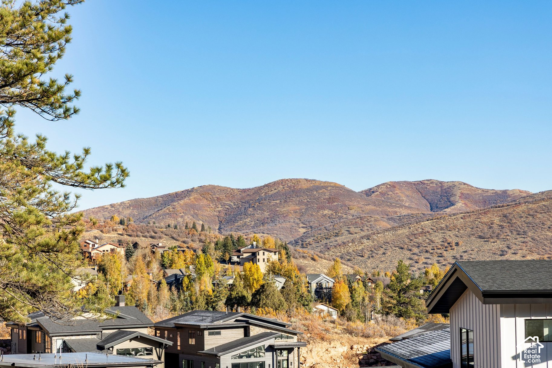 main property photo 16