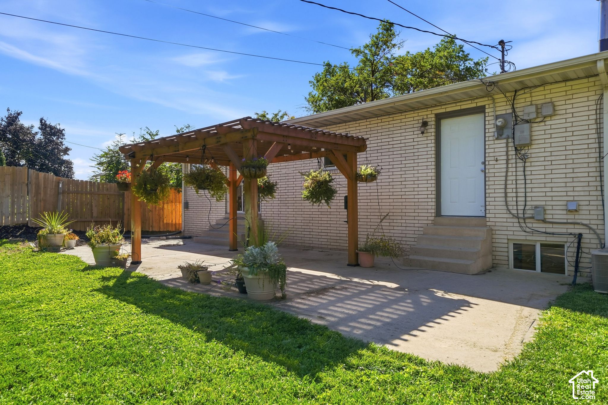 main property photo 26