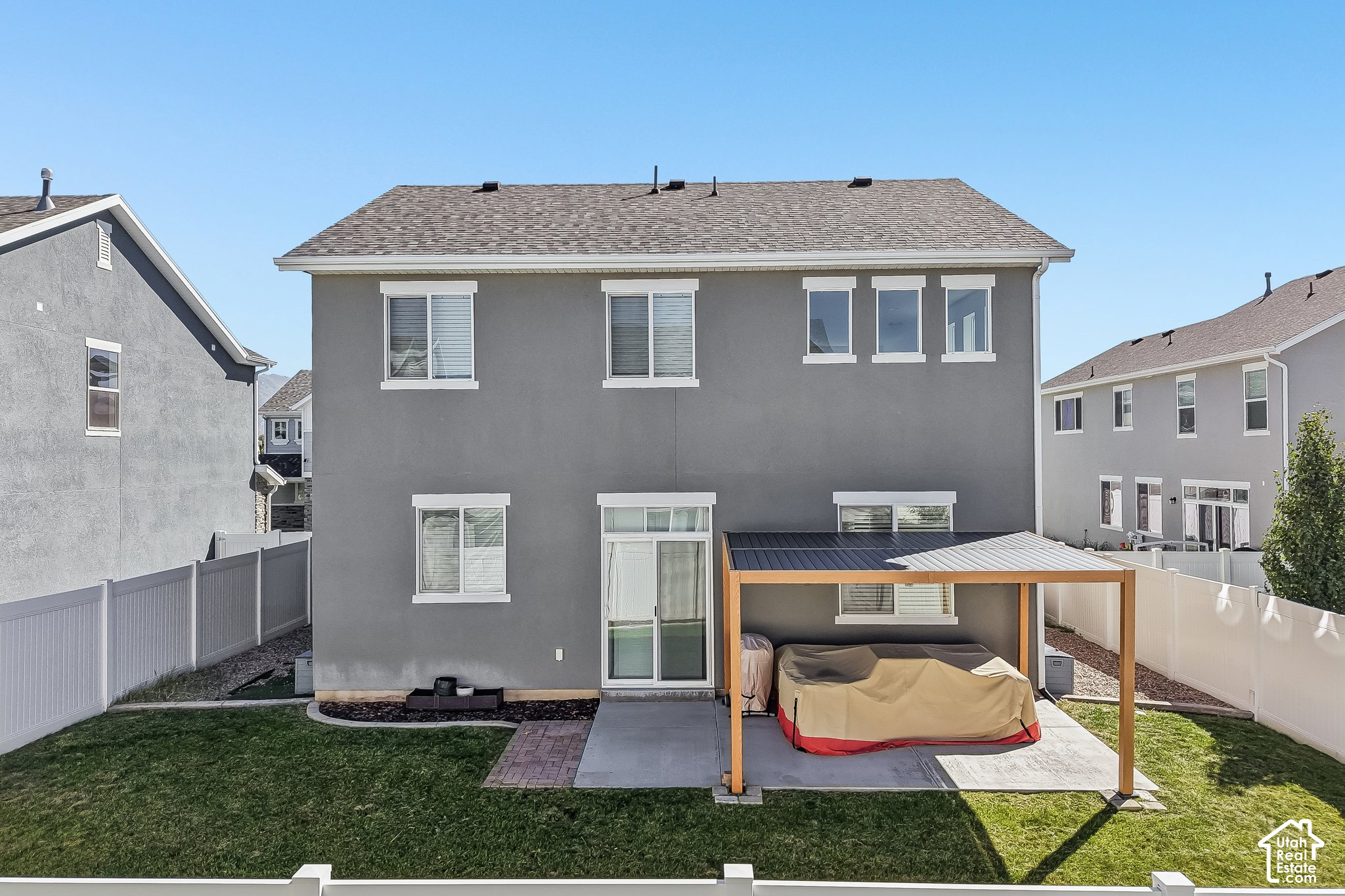 main property photo 20