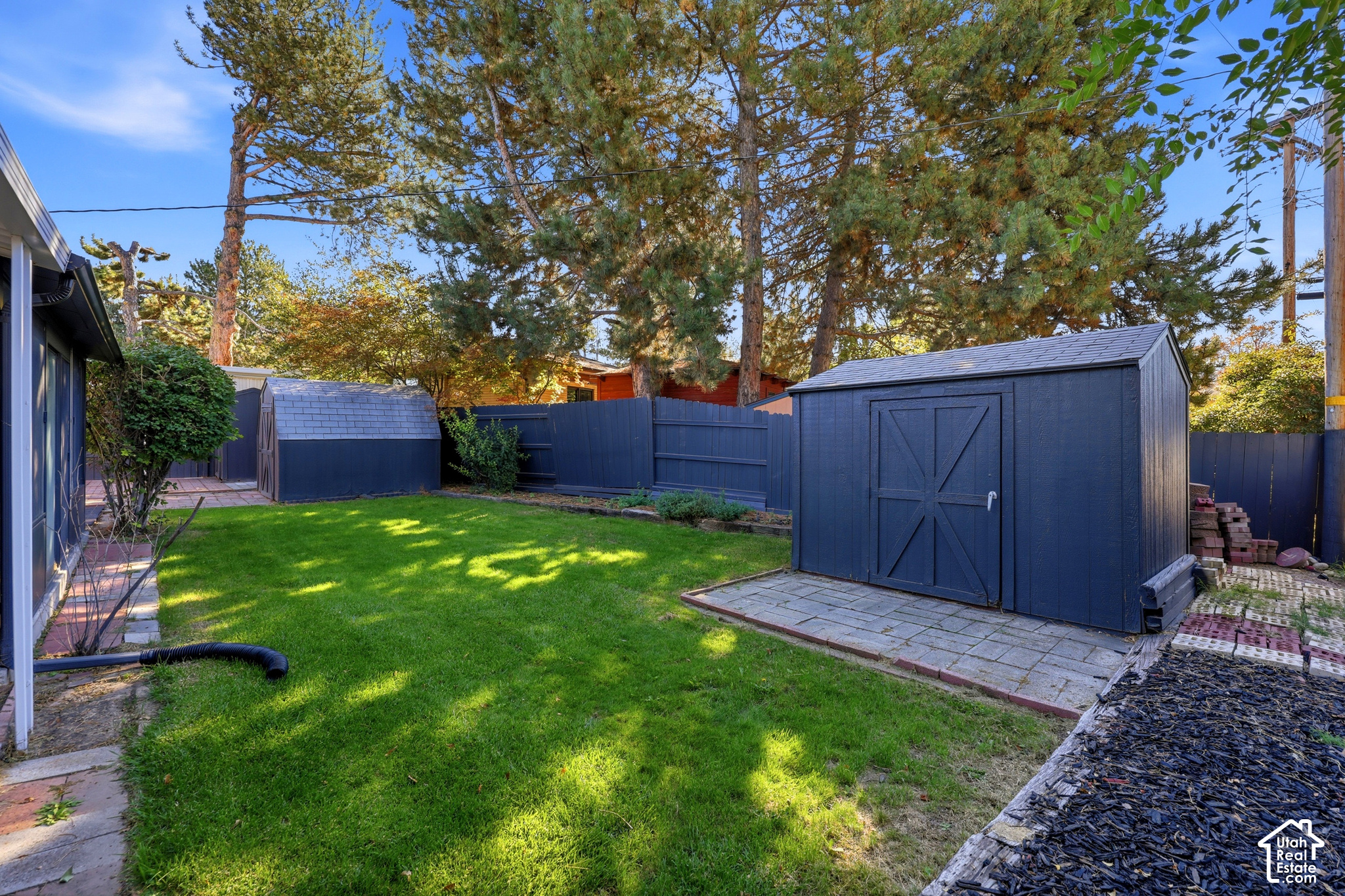 main property photo 51